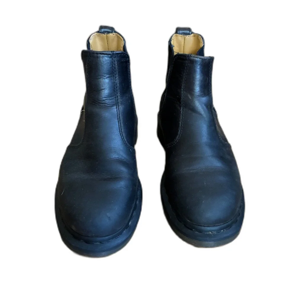 Dr. Martens Black Leather Pull On Chelsea Boots Shoes  Women's Size 5